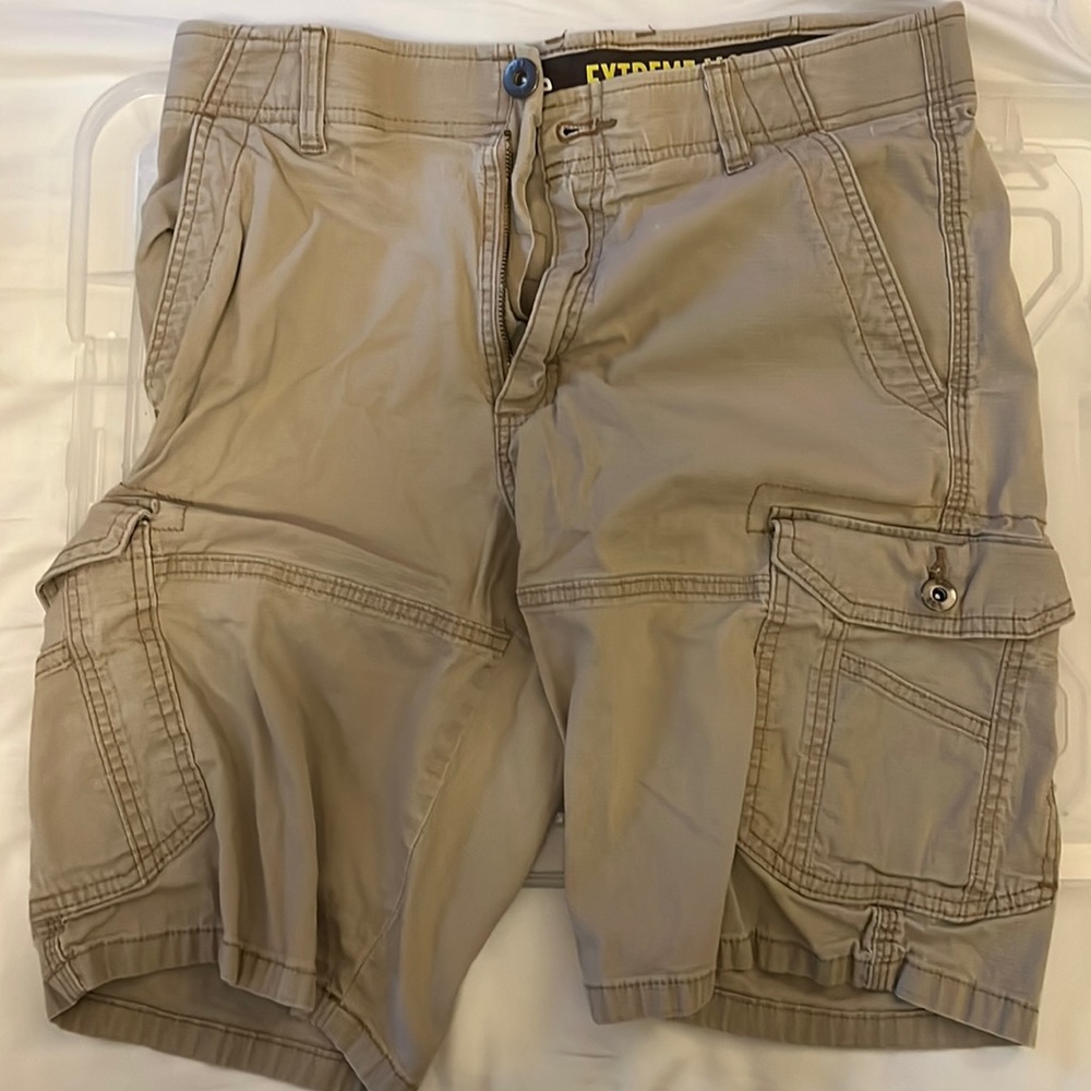 Lee extreme motion cargo shorts